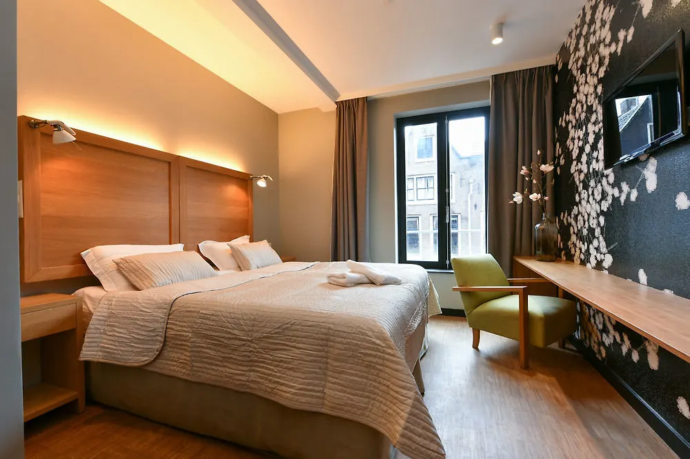 The Bank Hotel Амстердам