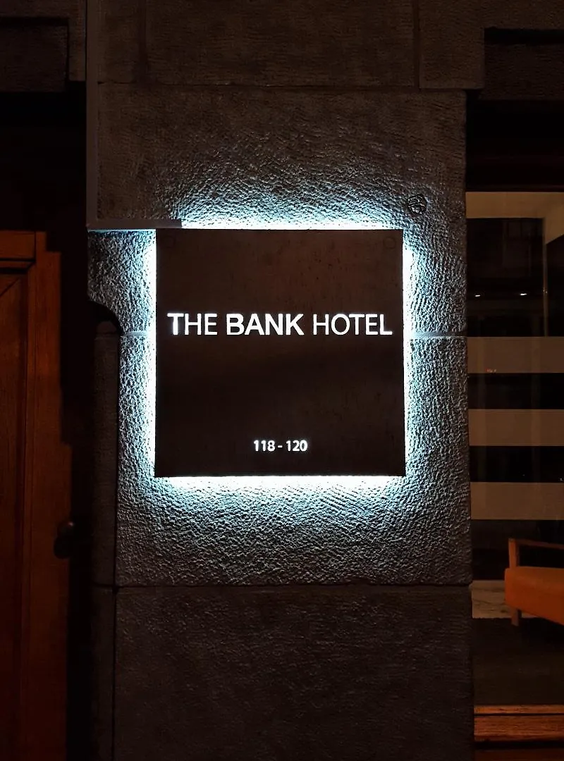 אמסטרדם The Bank Hotel